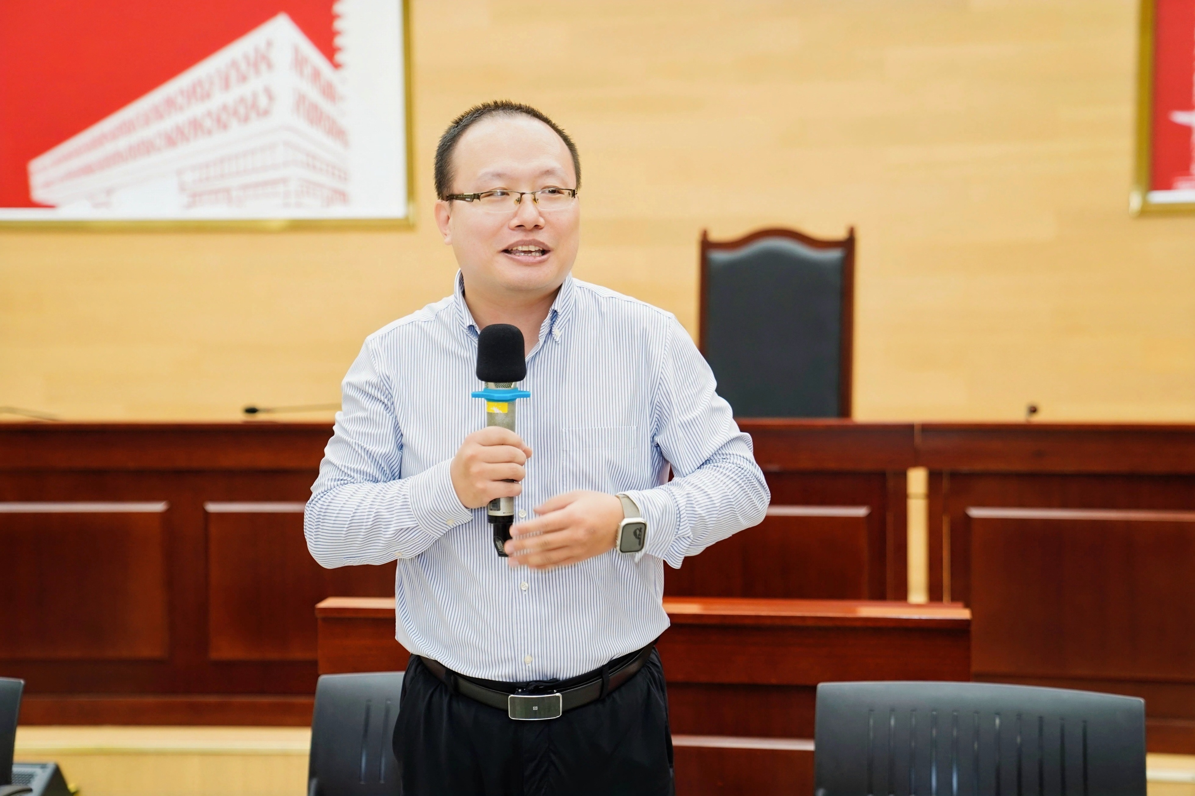 史诗.jpg